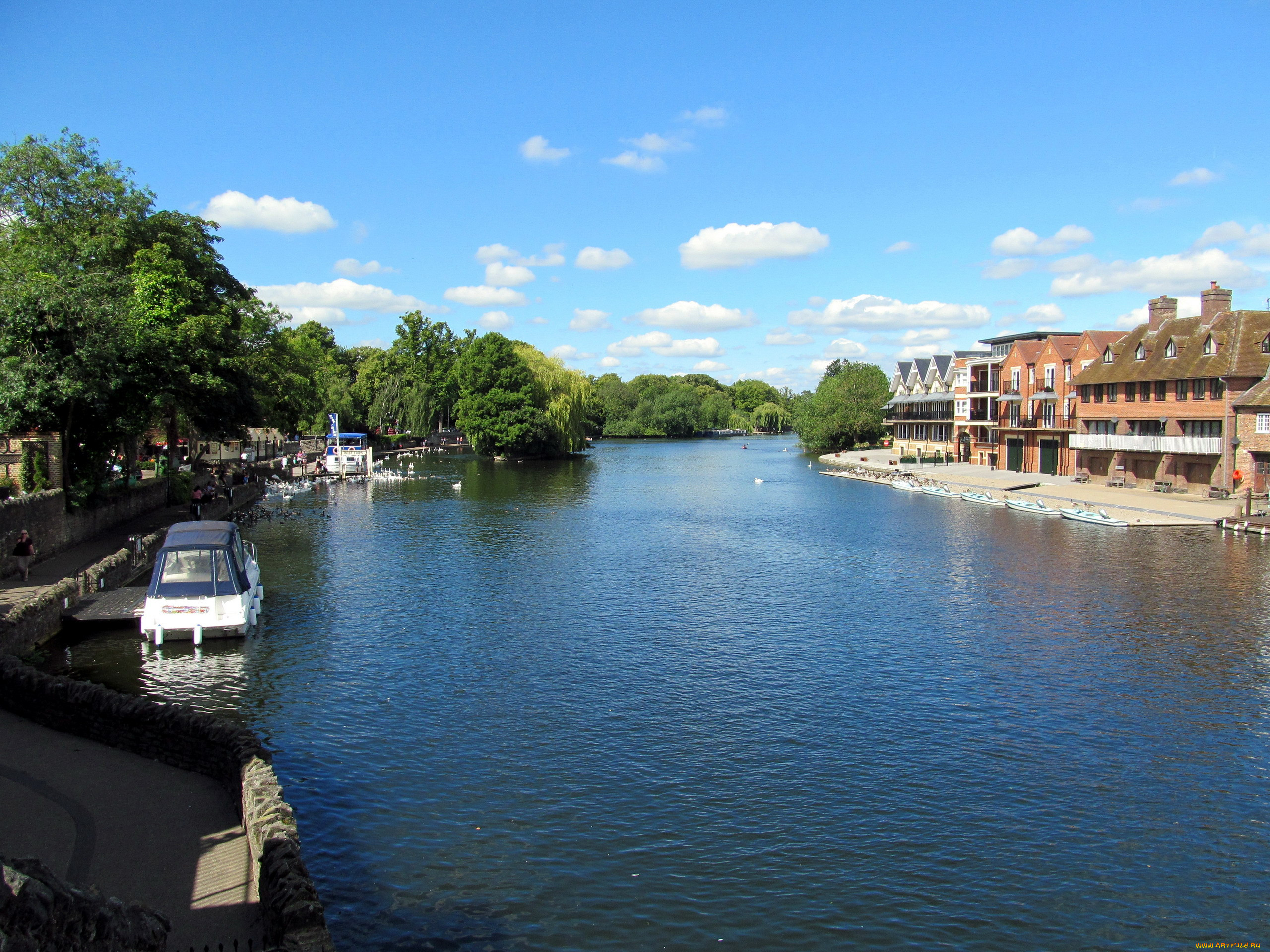 Thames River фон. Набережная реки. Гвардейск набережная у реки. Rivers of the uk. Набережная реки 39